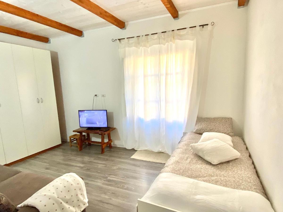 Maestrale Apartment Tertenia Bagian luar foto